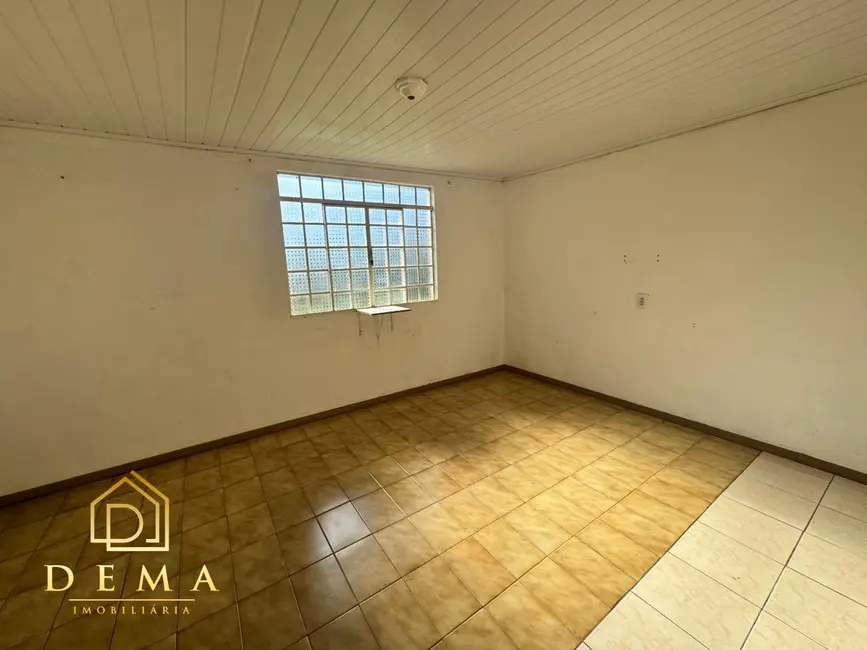 Foto 4 de Casa à venda em Vila Becker, Toledo - PR