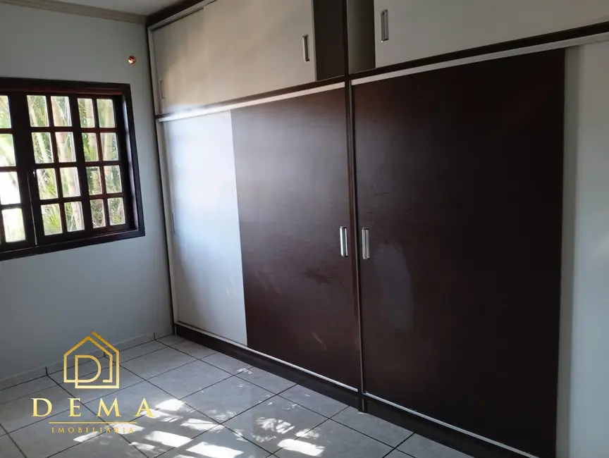 Casa à venda, 169m2 em Jardim Gisela, Toledo - PR - imagem 6 Foto 6 de Casa à venda, 169m2 em Jardim Gisela, Toledo - PR