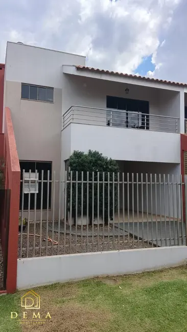 Foto 2 de Sobrado para alugar, 124m2 em Jardim Pancera, Toledo - PR