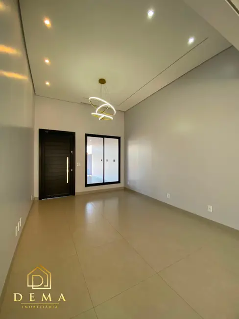 Casa à venda, 139m2 em Toledo - PR - imagem 3 Foto 3 de Casa à venda, 139m2 em Toledo - PR