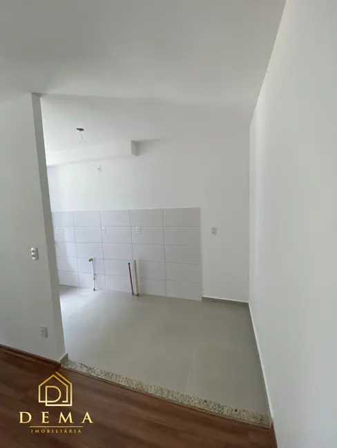 Foto 8 de Apartamento à venda, 45m2 em Vila Industrial, Toledo - PR