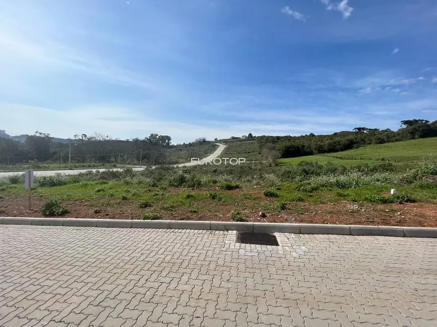 Foto 1 de Terreno / Lote à venda, 750m2 em Garibaldi - RS