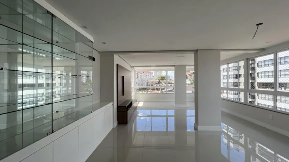 Foto 2 de Apartamento com 3 quartos à venda, 117m2 em Humaitá, Bento Goncalves - RS