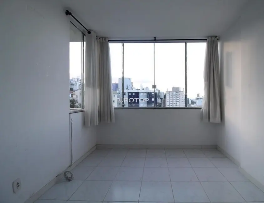 Foto 2 de Apartamento com 2 quartos à venda, 63m2 em Centro, Bento Goncalves - RS