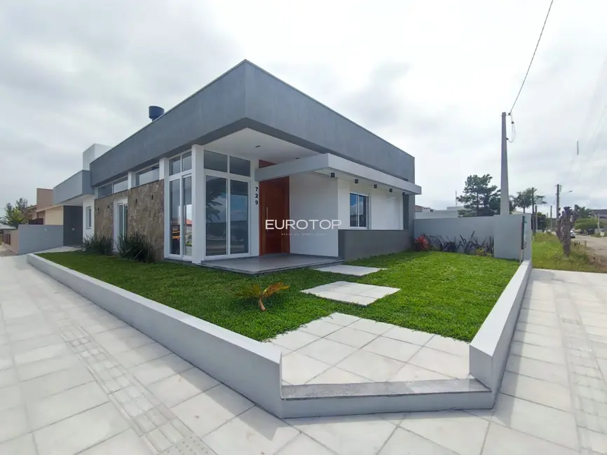 Foto 1 de Casa com 3 quartos à venda, 145m2 em Passo De Torres - SC