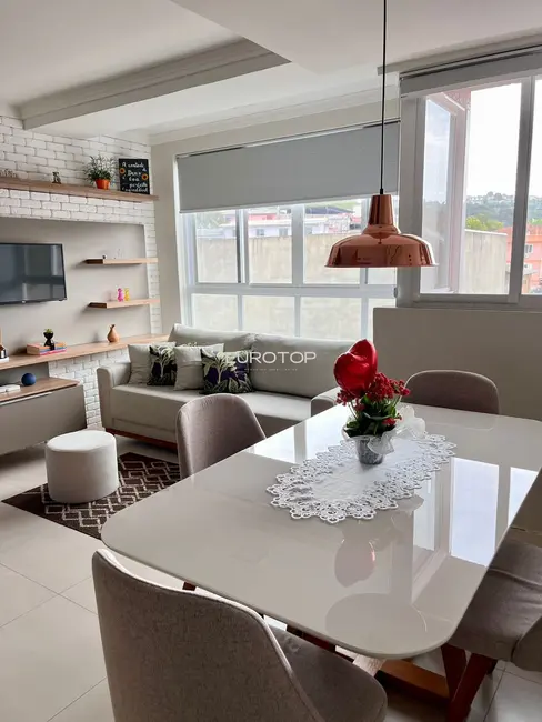 Sobrado com 2 quartos à venda, 92m2 em Santa Marta, Bento Goncalves - RS - imagem 6 Foto 6 de Sobrado com 2 quartos à venda, 92m2 em Santa Marta, Bento Goncalves - RS