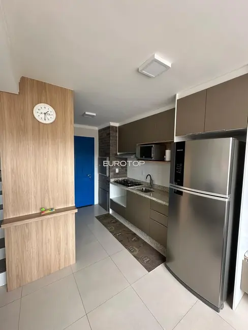 Sobrado com 2 quartos à venda, 92m2 em Santa Marta, Bento Goncalves - RS - imagem 8 Foto 8 de Sobrado com 2 quartos à venda, 92m2 em Santa Marta, Bento Goncalves - RS