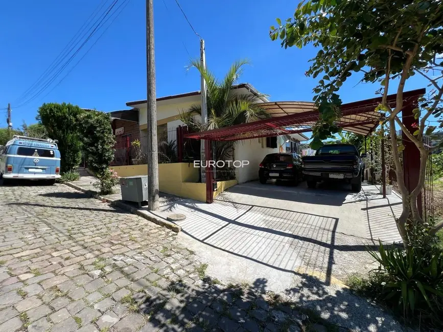 Foto 1 de Casa com 2 quartos à venda, 202m2 em Santa Marta, Bento Goncalves - RS