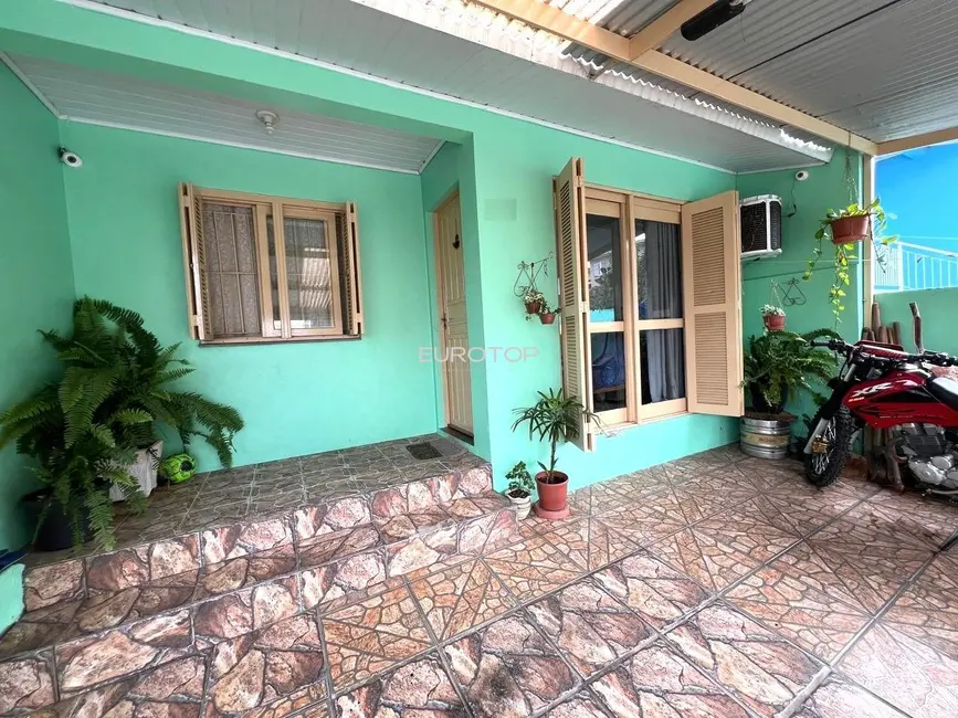 Foto 1 de Casa com 3 quartos à venda, 90m2 em São Roque, Bento Goncalves - RS