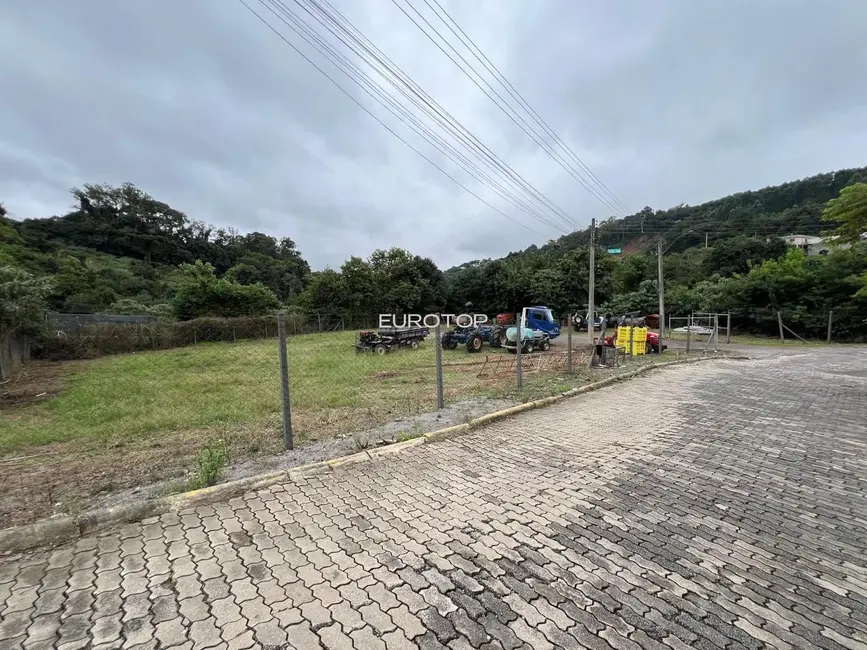 Foto 2 de Terreno / Lote à venda, 2052m2 em Vinosul, Bento Goncalves - RS