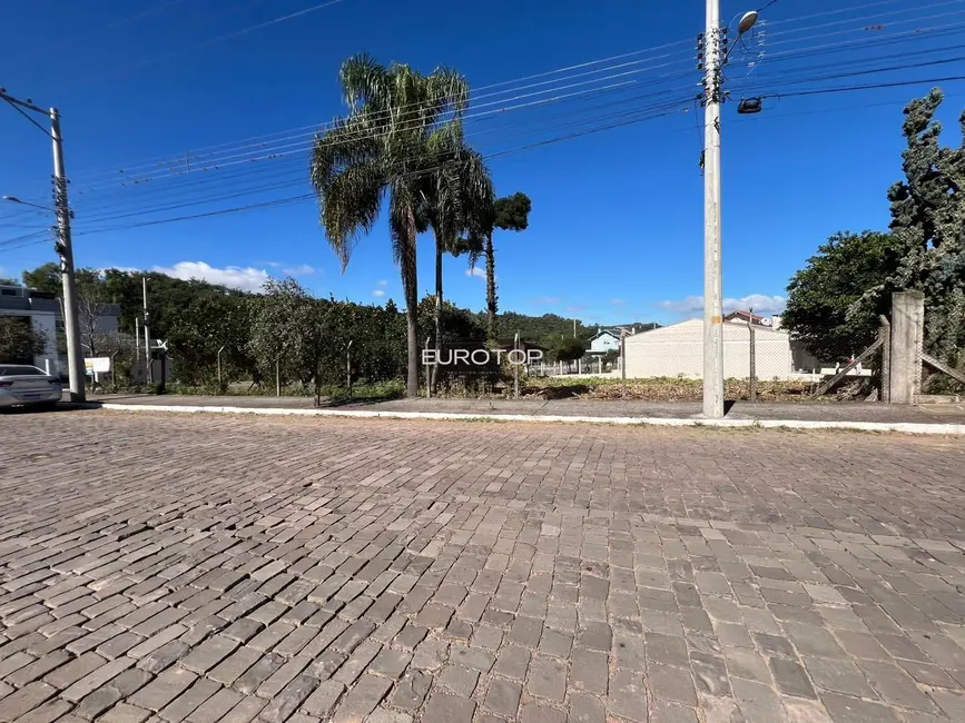 Foto 1 de Terreno / Lote à venda, 845m2 em Vinhedos, Bento Goncalves - RS