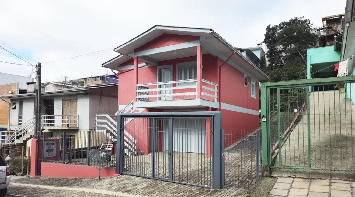 Foto 1 de Casa com 4 quartos à venda, 126m2 em Fátima, Bento Goncalves - RS