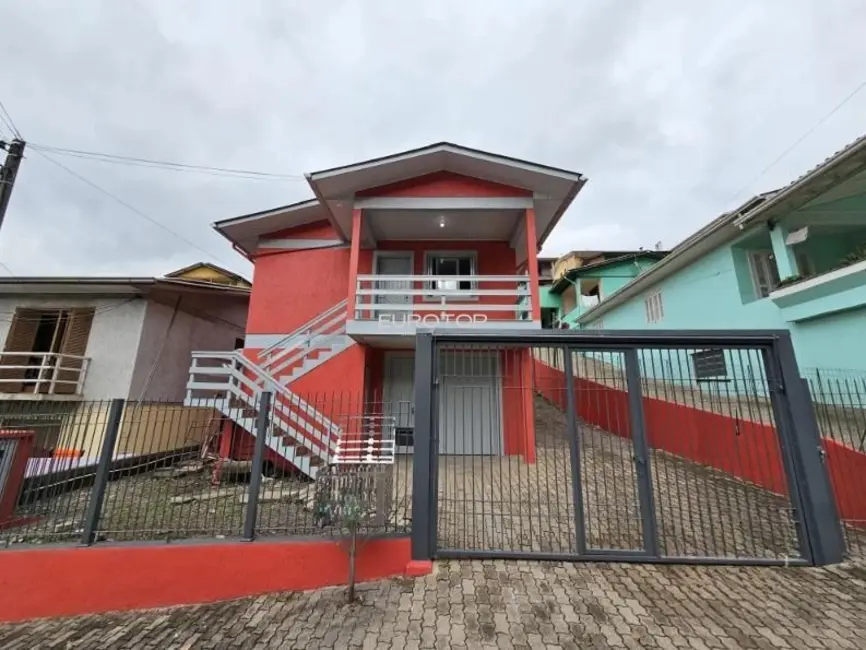 Foto 2 de Casa com 4 quartos à venda, 126m2 em Fátima, Bento Goncalves - RS