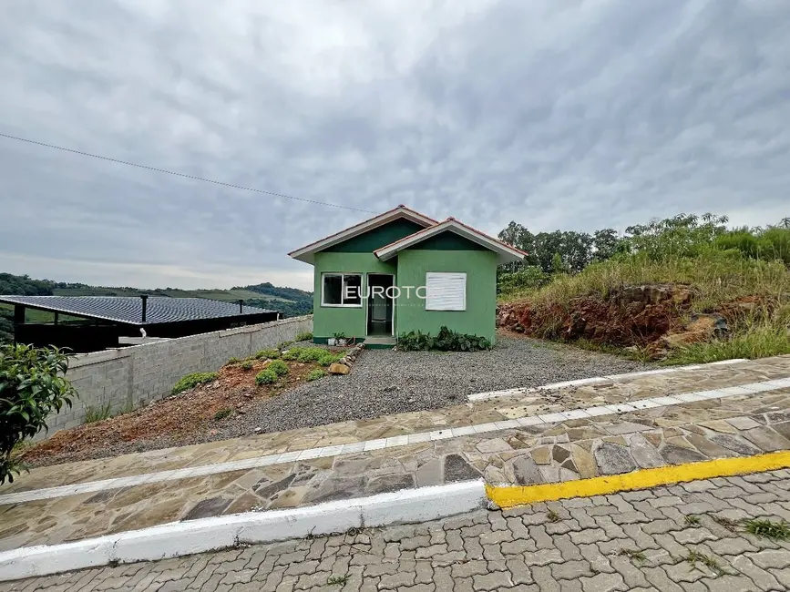 Foto 2 de Casa com 2 quartos à venda, 42m2 em Centro, Monte Belo Do Sul - RS