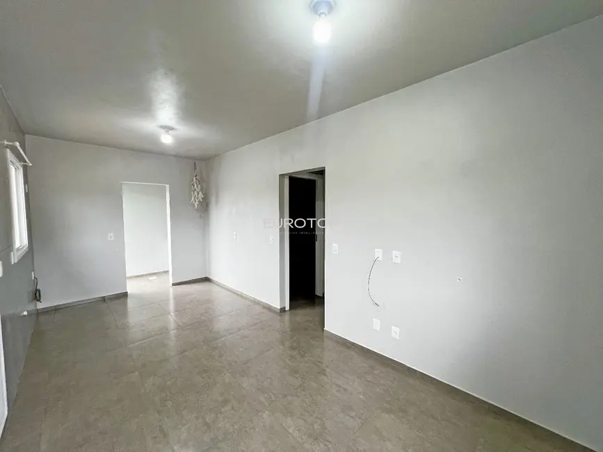 Casa com 2 quartos à venda, 42m2 em Centro, Monte Belo Do Sul - RS - imagem 6 Foto 6 de Casa com 2 quartos à venda, 42m2 em Centro, Monte Belo Do Sul - RS