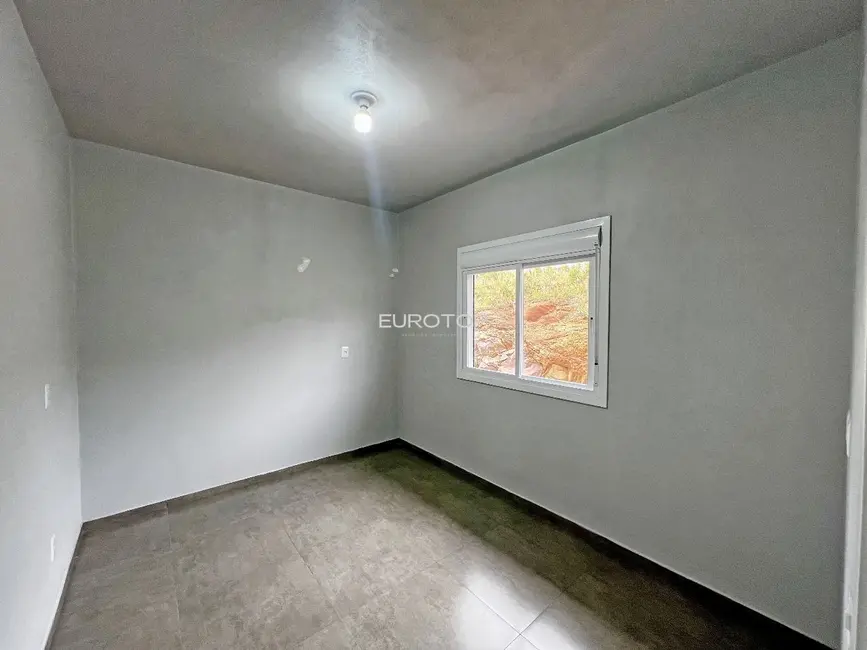 Casa com 2 quartos à venda, 42m2 em Centro, Monte Belo Do Sul - RS - imagem 9 Foto 9 de Casa com 2 quartos à venda, 42m2 em Centro, Monte Belo Do Sul - RS