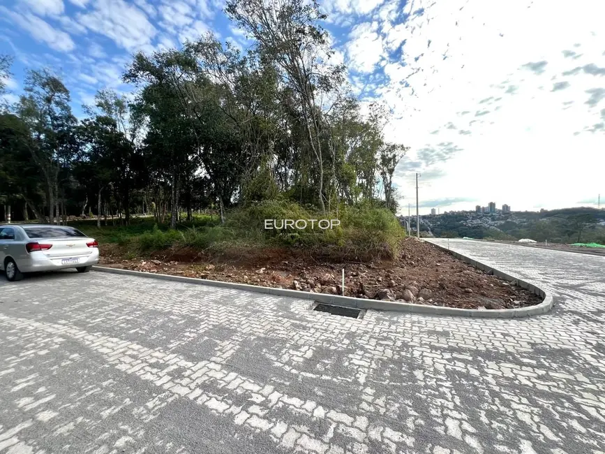 Foto 2 de Terreno / Lote à venda, 585m2 em Santa Marta, Bento Goncalves - RS