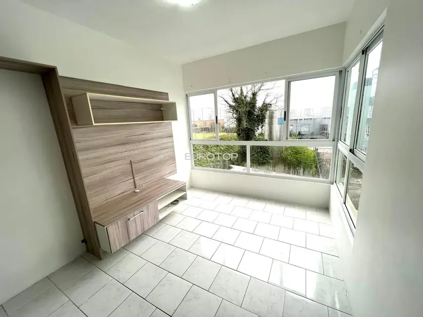 Foto 3 de Apartamento com 2 quartos à venda, 43m2 em São João, Bento Goncalves - RS