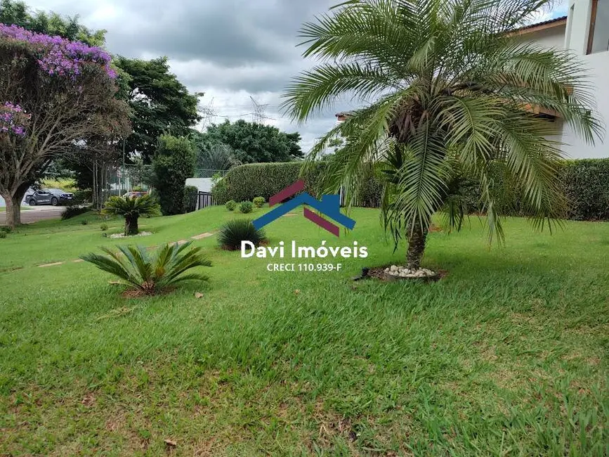 Foto 9 de Casa com 3 quartos à venda, 1000m2 em Atibaia - SP