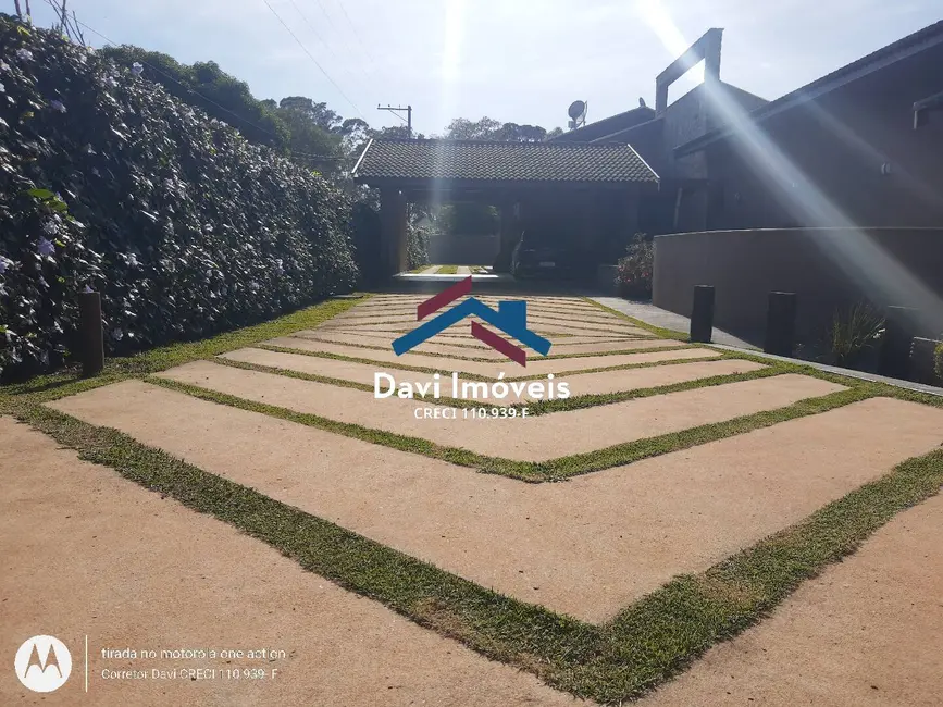 Chácara com 6 quartos à venda, 670m2 em Centro, Piracaia - SP - imagem 3 Foto 3 de Chácara com 6 quartos à venda, 670m2 em Centro, Piracaia - SP