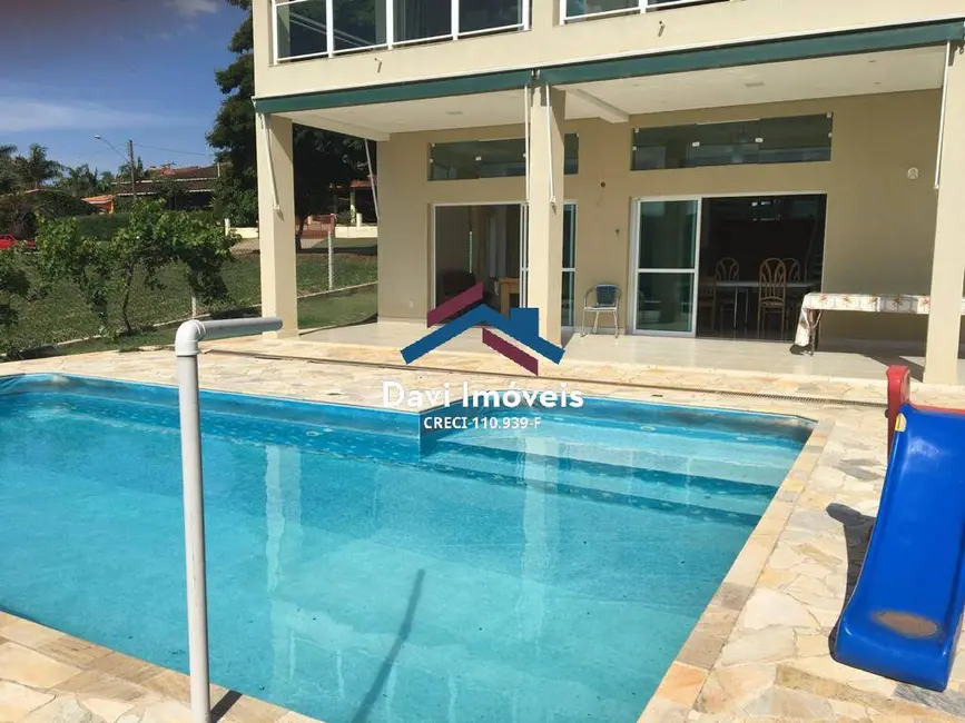 Casa à venda, 450m2 em Piracaia - SP - imagem 3 Foto 3 de Casa à venda, 450m2 em Piracaia - SP