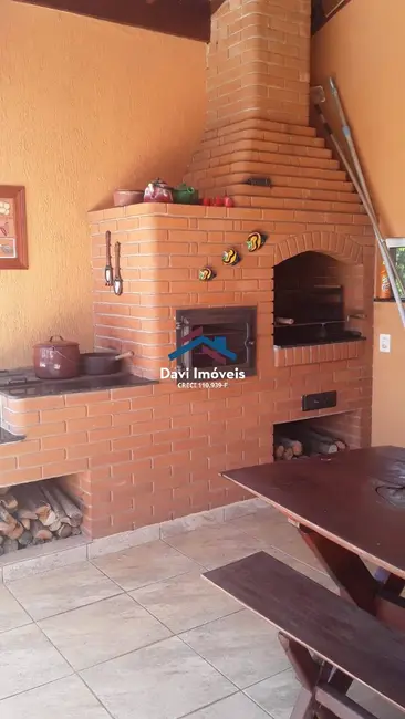 Foto 4 de Casa com 4 quartos à venda, 220m2 em Piracaia - SP