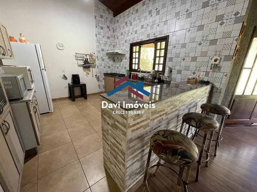Foto 2 de Casa com 3 quartos à venda, 159m2 em Batatuba, Piracaia - SP