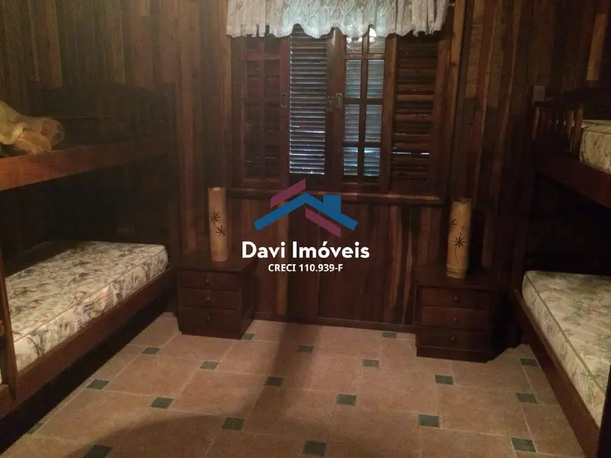 Foto 7 de Chácara com 3 quartos à venda, 300m2 em Centro, Igarata - SP