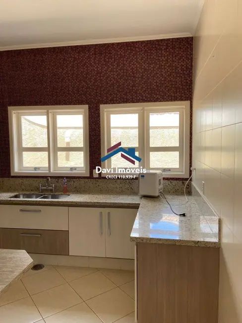 Casa com 3 quartos à venda, 450m2 em Residencial Colinas de São Francisco, Braganca Paulista - SP - imagem 8 Foto 8 de Casa com 3 quartos à venda, 450m2 em Residencial Colinas de São Francisco, Braganca Paulista - SP