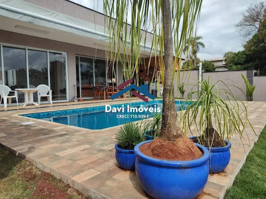 Foto 4 de Casa com 3 quartos à venda, 2050m2 em Centro, Atibaia - SP