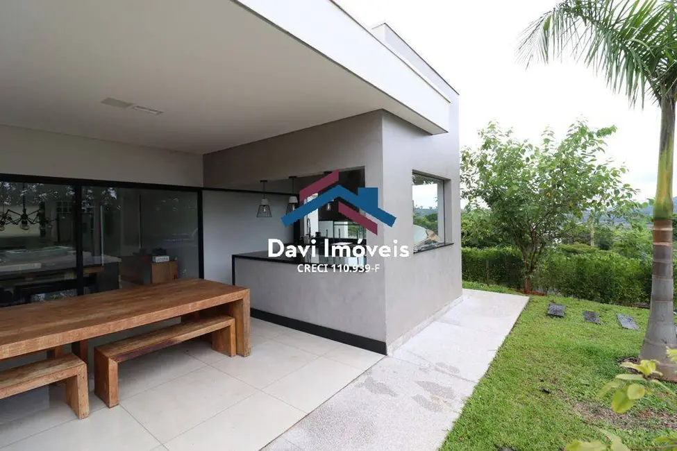 Foto 2 de Casa com 4 quartos à venda, 442m2 em Piracaia - SP