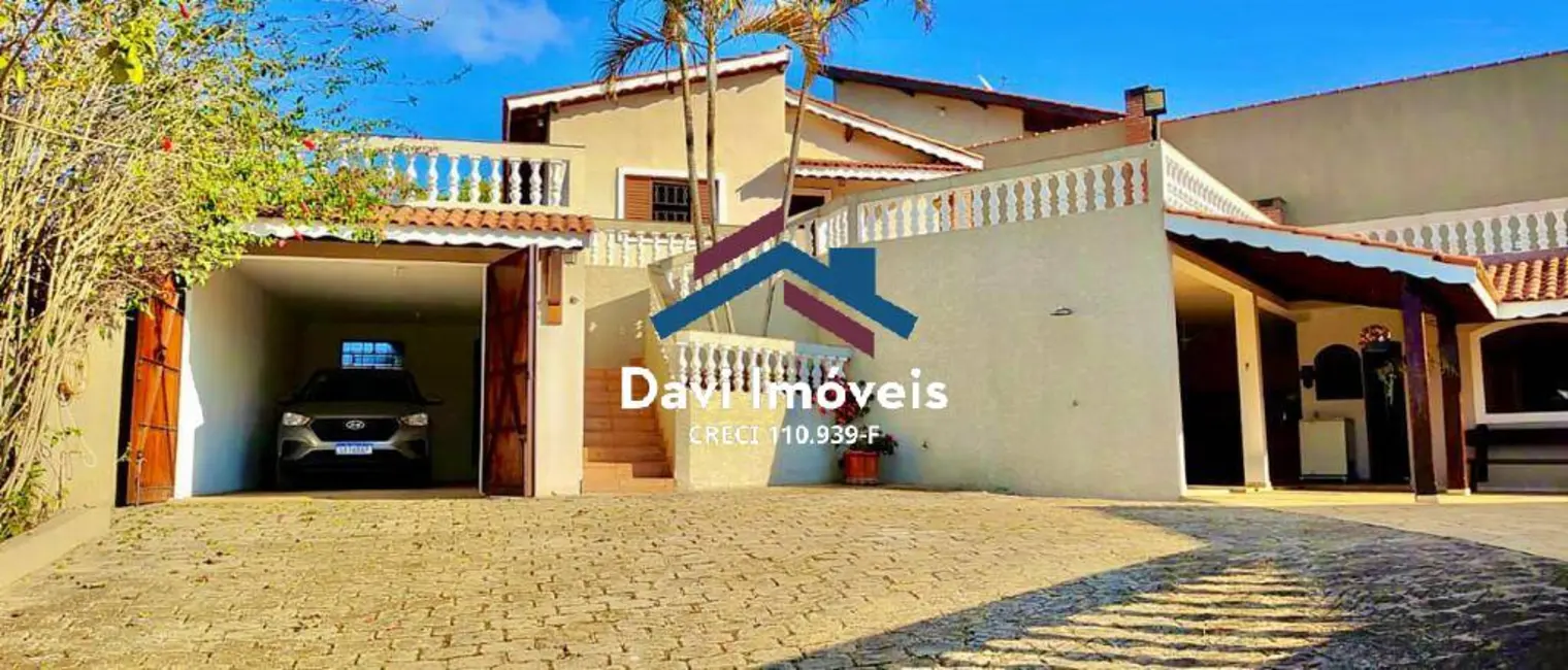 Casa com 6 quartos à venda, 447m2 em Centro, Piracaia - SP - imagem 3 Foto 3 de Casa com 6 quartos à venda, 447m2 em Centro, Piracaia - SP