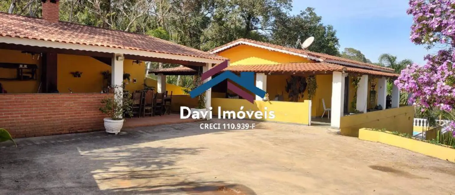 Foto 1 de Casa com 3 quartos à venda, 150m2 em Centro, Bom Jesus Dos Perdoes - SP