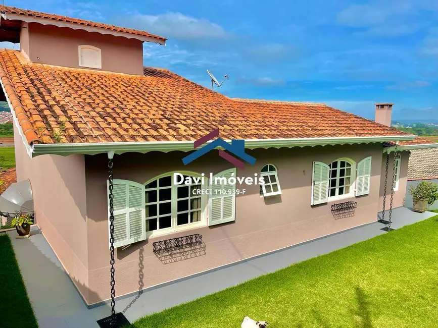 Foto 4 de Casa com 4 quartos à venda, 218m2 em Bom Jesus Dos Perdoes - SP