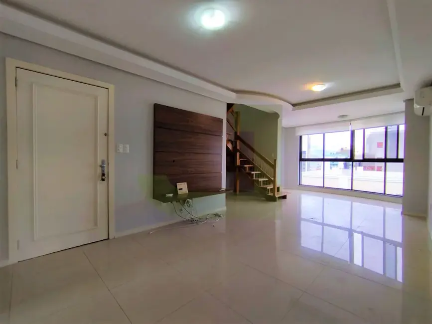 Foto 2 de Cobertura com 3 quartos para alugar, 224m2 em Sao Leopoldo - RS