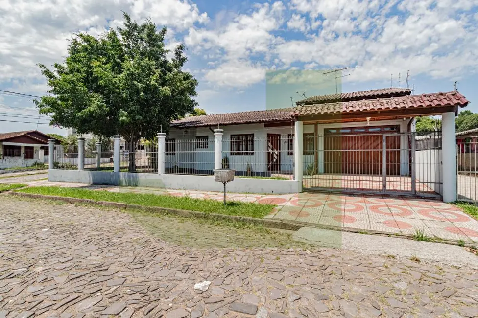 Foto 1 de Casa com 3 quartos à venda, 150m2 em Sao Leopoldo - RS