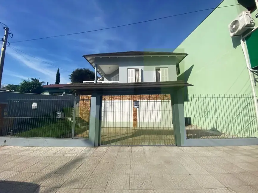 Foto 1 de Casa com 4 quartos à venda, 199m2 em Sao Leopoldo - RS