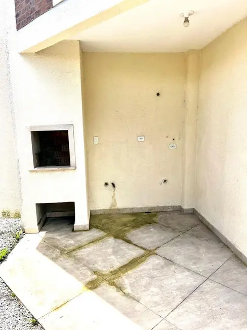 Sobrado com 2 quartos à venda, 150m2 em Tuiuti, Paranagua - PR - imagem 6 Foto 6 de Sobrado com 2 quartos à venda, 150m2 em Tuiuti, Paranagua - PR