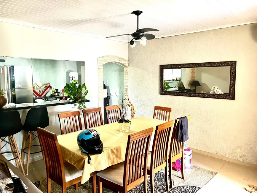 Casa com 3 quartos à venda, 152m2 em Costeira, Paranagua - PR - imagem 6 Foto 6 de Casa com 3 quartos à venda, 152m2 em Costeira, Paranagua - PR