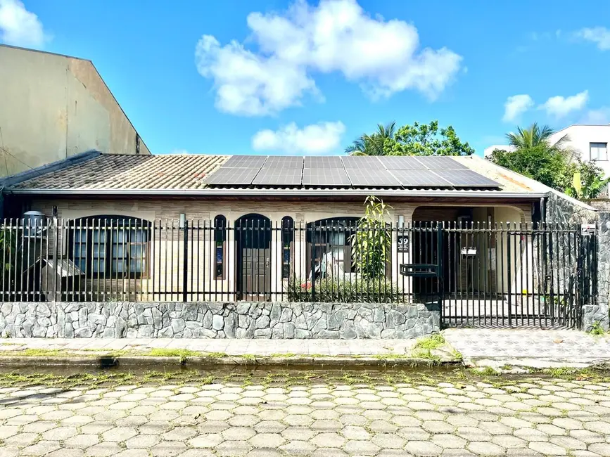 Foto 1 de Casa com 3 quartos à venda, 152m2 em Costeira, Paranagua - PR