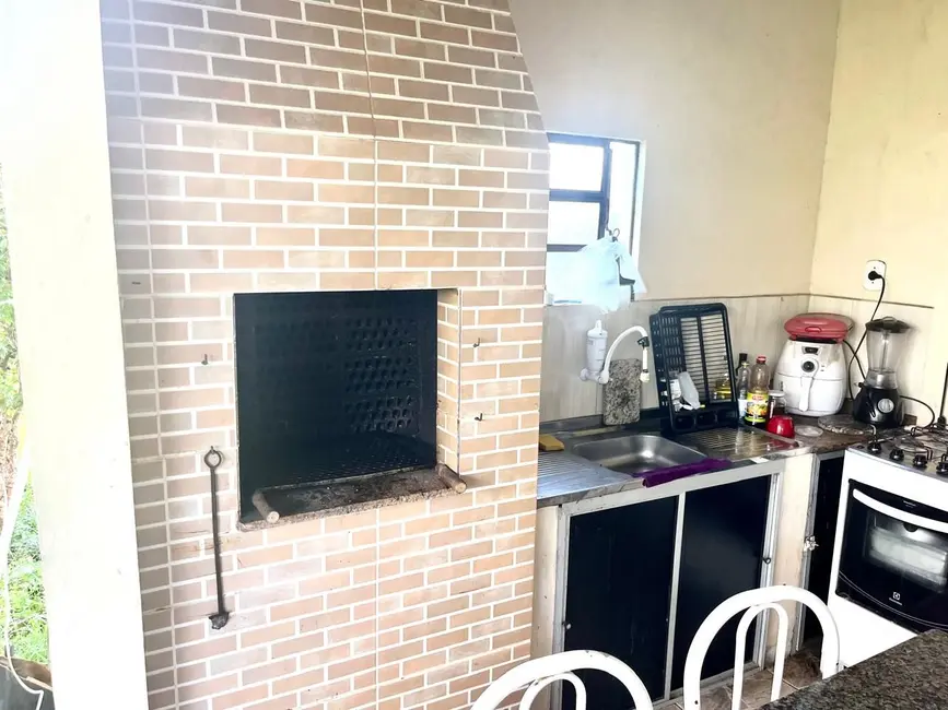 Foto 4 de Casa com 4 quartos à venda, 100m2 em Jardim Guaraituba, Paranagua - PR