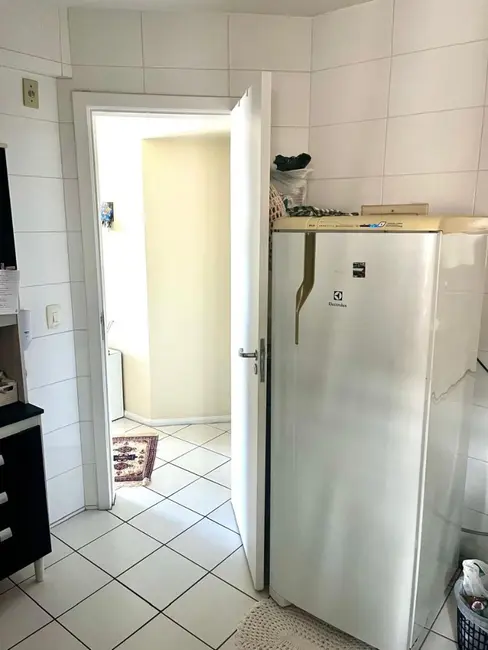 Apartamento com 2 quartos à venda, 71m2 em Costeira, Paranagua - PR - imagem 6 Foto 6 de Apartamento com 2 quartos à venda, 71m2 em Costeira, Paranagua - PR