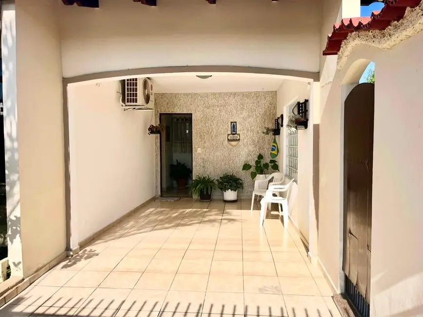 Casa com 2 quartos à venda, 150m2 em Correia Velho, Paranagua - PR - imagem 4 Foto 4 de Casa com 2 quartos à venda, 150m2 em Correia Velho, Paranagua - PR