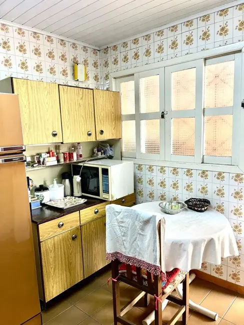 Casa com 3 quartos à venda, 100m2 em Paranagua - PR - imagem 6 Foto 6 de Casa com 3 quartos à venda, 100m2 em Paranagua - PR