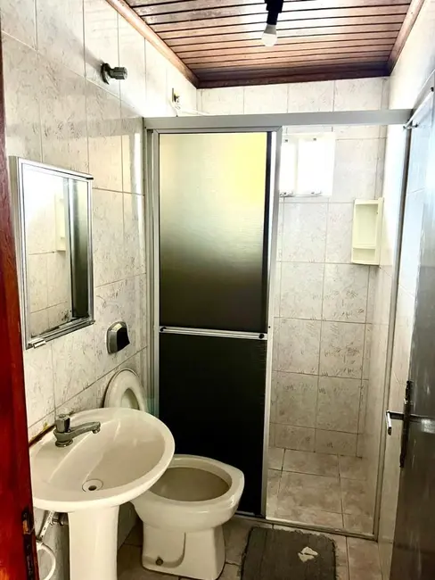 Apartamento com 2 quartos para alugar, 50m2 em Estradinha, Paranagua - PR - imagem 9 Foto 9 de Apartamento com 2 quartos para alugar, 50m2 em Estradinha, Paranagua - PR