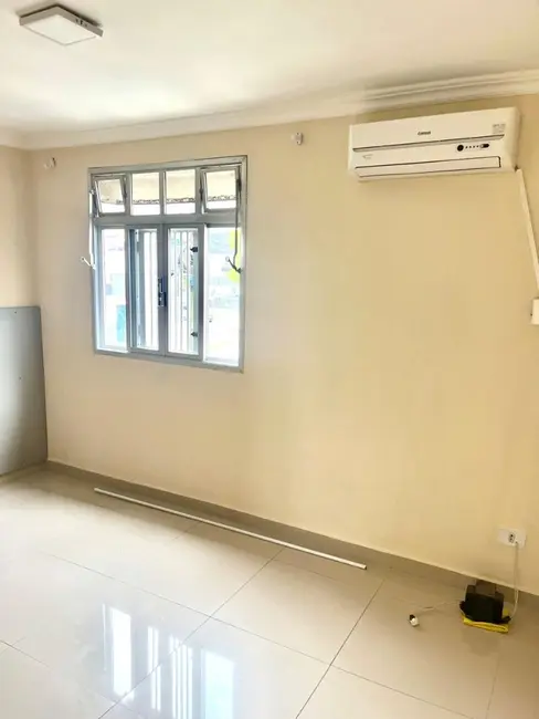 Apartamento com 3 quartos para alugar, 65m2 em Estradinha, Paranagua - PR - imagem 9 Foto 9 de Apartamento com 3 quartos para alugar, 65m2 em Estradinha, Paranagua - PR