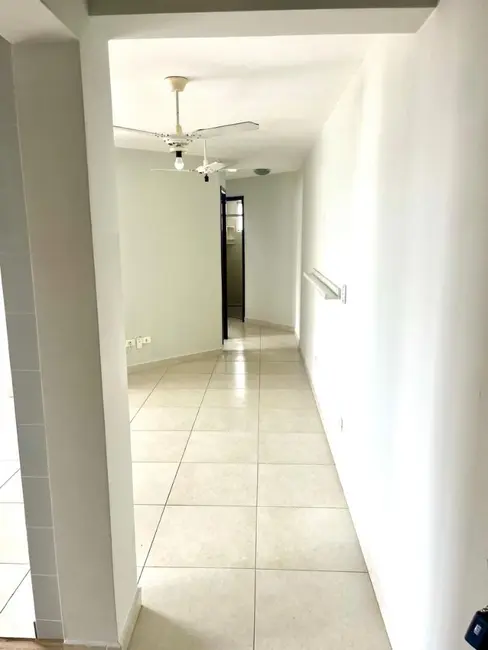 Foto 3 de Apartamento com 2 quartos para alugar, 75m2 em Centro Histórico, Paranagua - PR