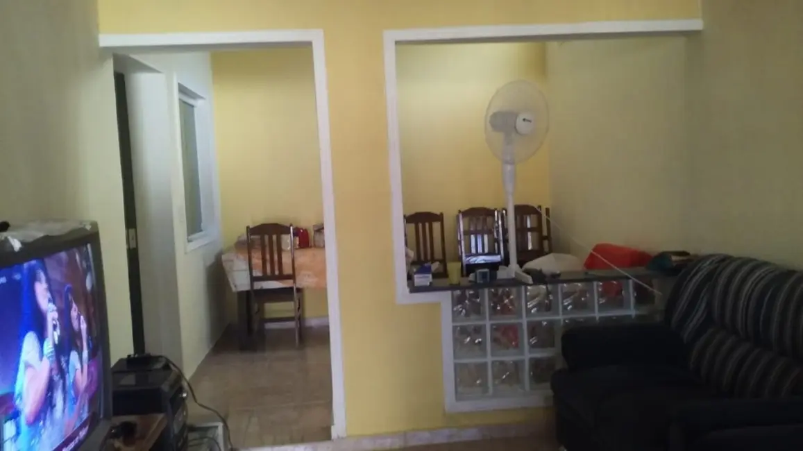 Foto 2 de Casa com 3 quartos à venda, 200m2 em Praia Grande - SP