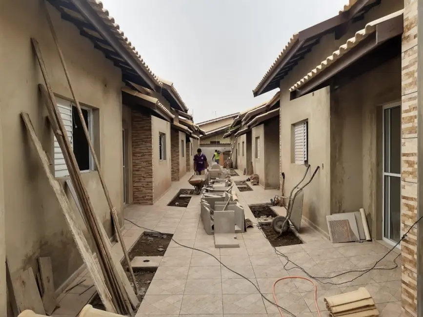 Foto 2 de Casa de Condomínio com 2 quartos à venda, 125m2 em Itanhaem - SP
