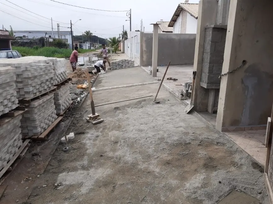 Casa de Condomínio com 2 quartos à venda, 125m2 em Itanhaem - SP - imagem 3 Foto 3 de Casa de Condomínio com 2 quartos à venda, 125m2 em Itanhaem - SP